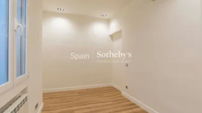 Apartment on Calle de Alcántara photo 33