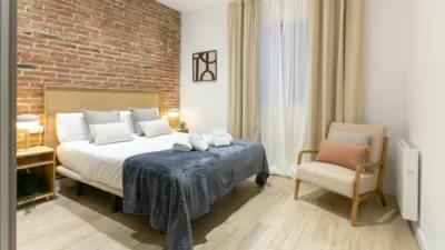 Piso en alquiler en La Vila de Gràcia - Imagen 5