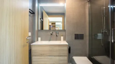 Dúplex en alquiler en Calle >C- del Riu Bidasoa, Número >, Benicalap (Distrito Benicalap. València Capital) de 1.600 €<span>/mes</span>