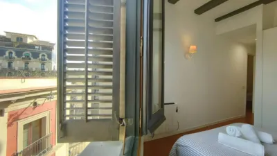 Piso en alquiler en El Raval - Imagen 3