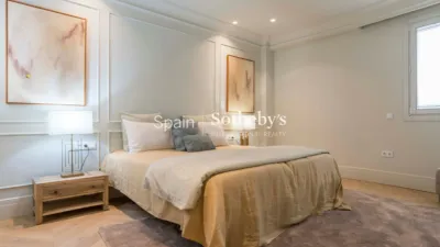 Apartment on Calle de la Virgen de los Peligros photo 26