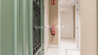 Piso en alquiler en Calle de Valverde - Imagen 42
