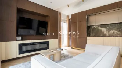 Penthouse on C. de Jovellanos Street photo 10