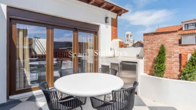 Penthouse on C. de Jovellanos Street photo 29