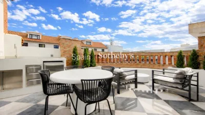 Penthouse on C. de Jovellanos Street photo 2