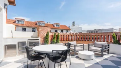 Penthouse on C. de Jovellanos Street photo 39