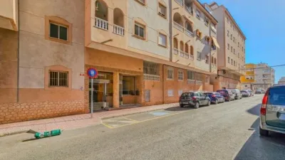 Piso – Torrevieja, Europa - Más