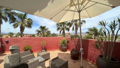 Chalet en calle Las Casas Solariegas, nº 1 photo 3