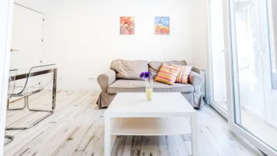 Piso en alquiler en Calle >C. de Sagasta, Número > - Imagen 3