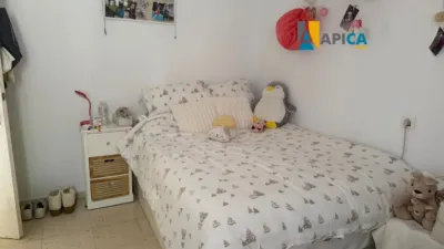 Piso en venta en Panzacola, La Banda-Campo de Fútbol (Chiclana de la Frontera) de 135.000 €