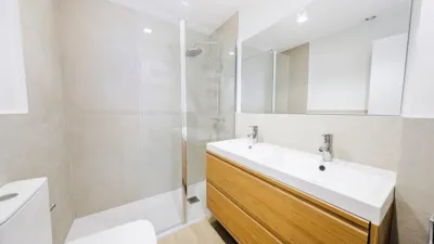 Piso en alquiler en Calle >C. Edgar Neville, Número > - Imagen 29