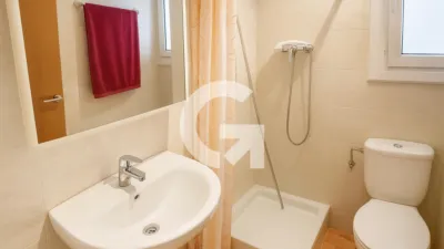 Flat on Carrer de l'Ebre photo 11