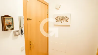 Flat on Carrer de l'Ebre photo 19