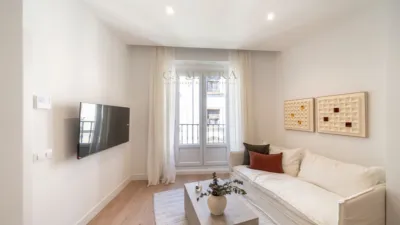 Apartment on Calle de Hortaleza photo 2