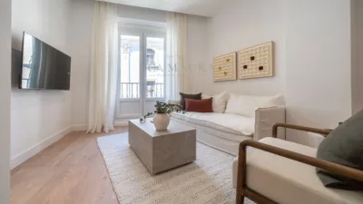 Apartment on Calle de Hortaleza photo 3