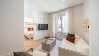 Apartment on Calle de Hortaleza photo 6