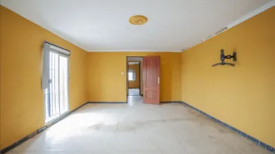 House on Mesa de Lora Street photo 2