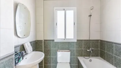 Flat on Calle Vista Almagro photo 10