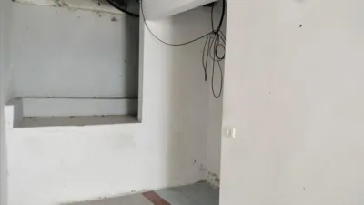 Piso en calle Gregorio Gutierrez photo 2