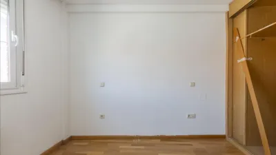 Apartment on Juana Fuentes Street photo 11