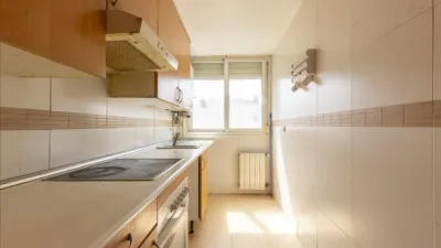 Apartment on Juana Fuentes Street photo 18