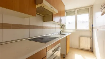 Apartment on Juana Fuentes Street photo 19