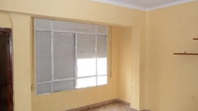 Apartment on Álvarez Quintero Street photo 3