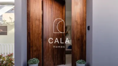 Chalet on Calle Josefina de La Torre photo 2