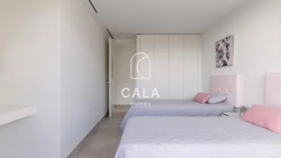 Chalet en calle Josefina de La Torre photo 9