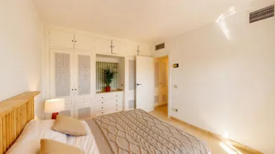 Apartment in El Paraíso-Atalaya-Benamara photo 11