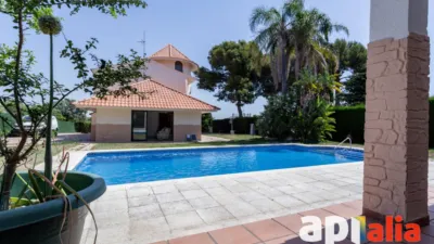 Villa on Carrer del Bosc del Qüec photo 2