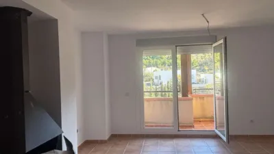 Piso en venta en Calle Cuarteles, 4, Enix de 61.285 €