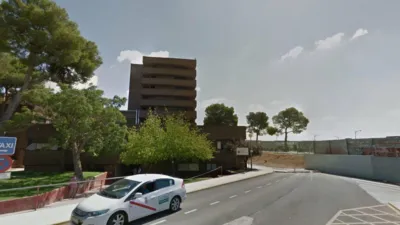Apartment on Calle de Gonzalo de Berceo photo 5