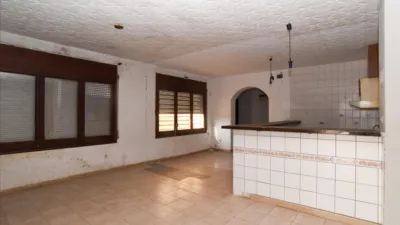 Apartment on Carrer de l'Empordà photo 14