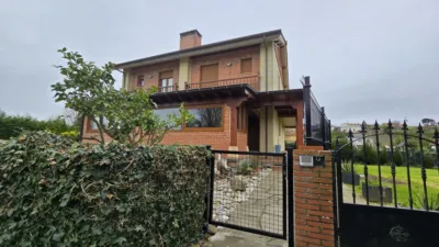 House on Calle Bo Queveda-Queveda, No. 11 photo 3