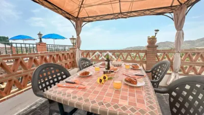 House in , Close to the Sea, in the Countryside, Near the Village photo 9