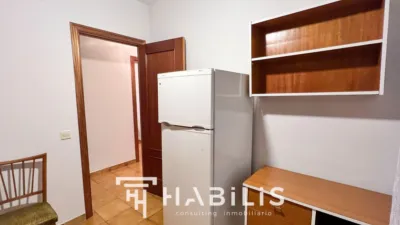 Piso en alquiler en La Reconquista-Santa Teresa, La Reconquista-Santa Teresa (Distrito Zona Nueva. Toledo Capital) de 990 €<span>/mes</span>
