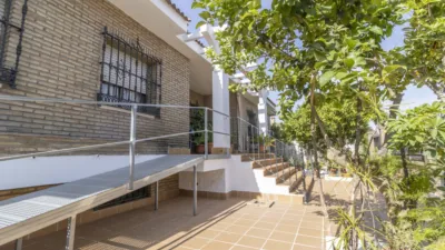 House in Gines photo 3
