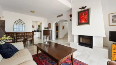 Terraced house in El Paraíso-Atalaya-Benamara photo 6