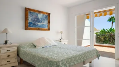 Terraced house in El Paraíso-Atalaya-Benamara photo 8