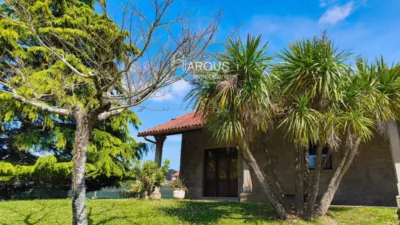 House in Brión photo 26