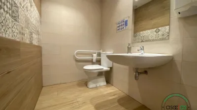 Local comercial en venta en El Llano - Więcej