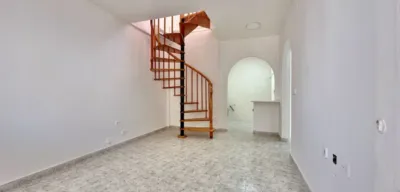 Apartment on the street photo 8