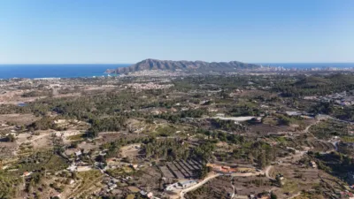 Terreno en venta en La Nucia - Vista 2