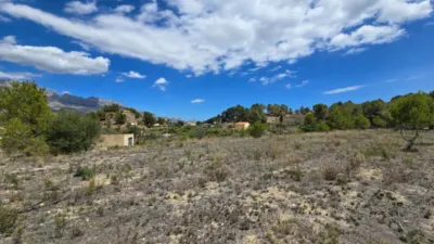 Terreno en venta en La Nucia - Més