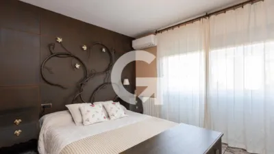 Semi-detached house on Carrer de Linares photo 13