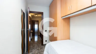 Semi-detached house on Carrer de Linares photo 18