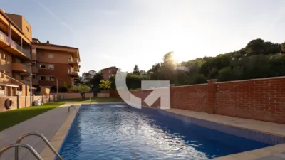 Semi-detached house on Carrer de Linares photo 2
