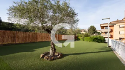 Semi-detached house on Carrer de Linares photo 30