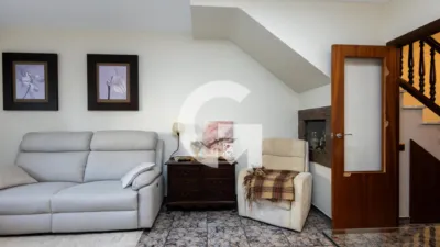 Semi-detached house on Carrer de Linares photo 6